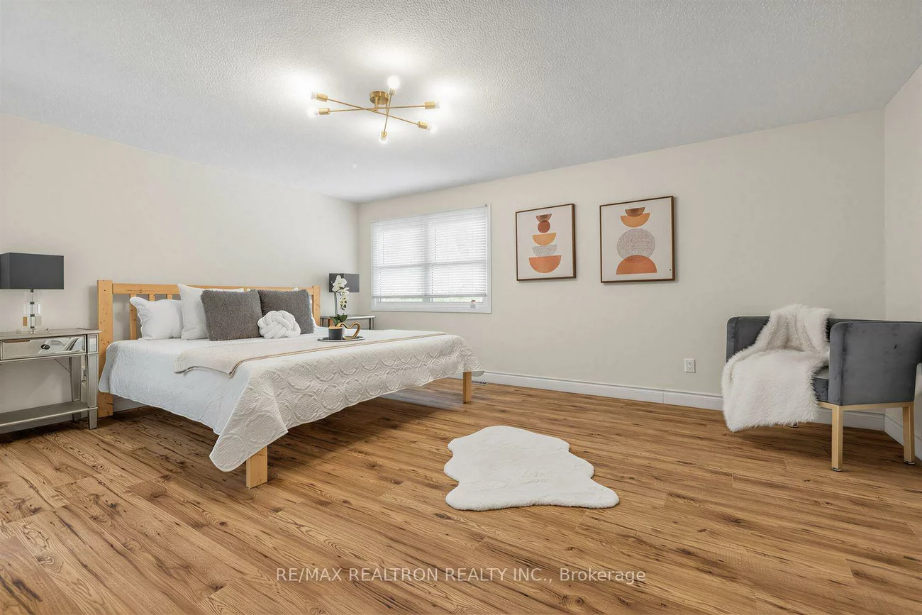 416, Alex Doner, Glenway Estates, Newmarket