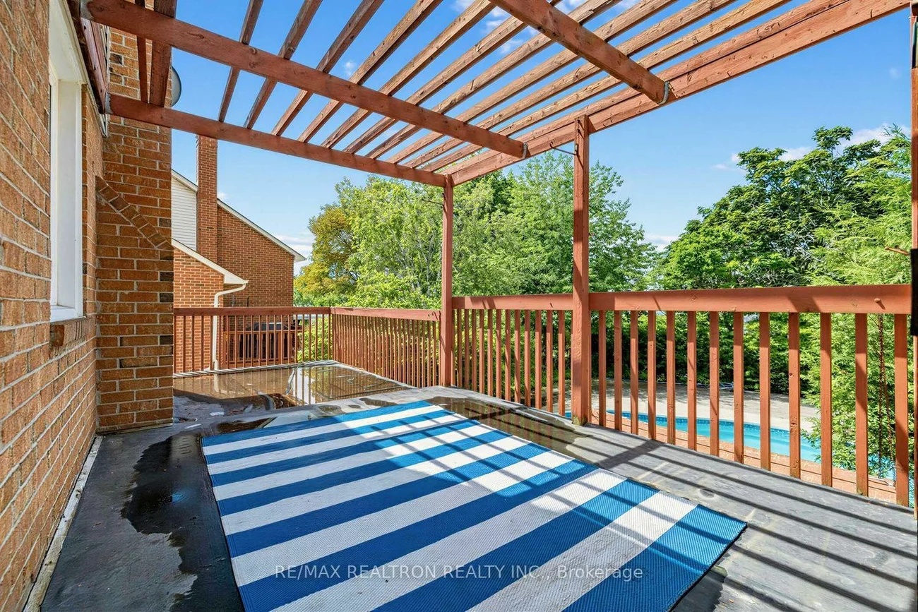 416, Alex Doner, Glenway Estates, Newmarket