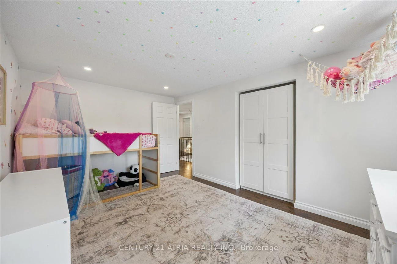 1040, Birchwood, Gorham-College Manor, Newmarket