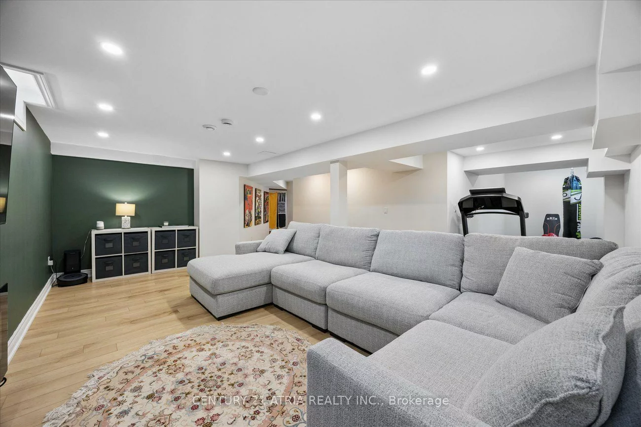 1040, Birchwood, Gorham-College Manor, Newmarket