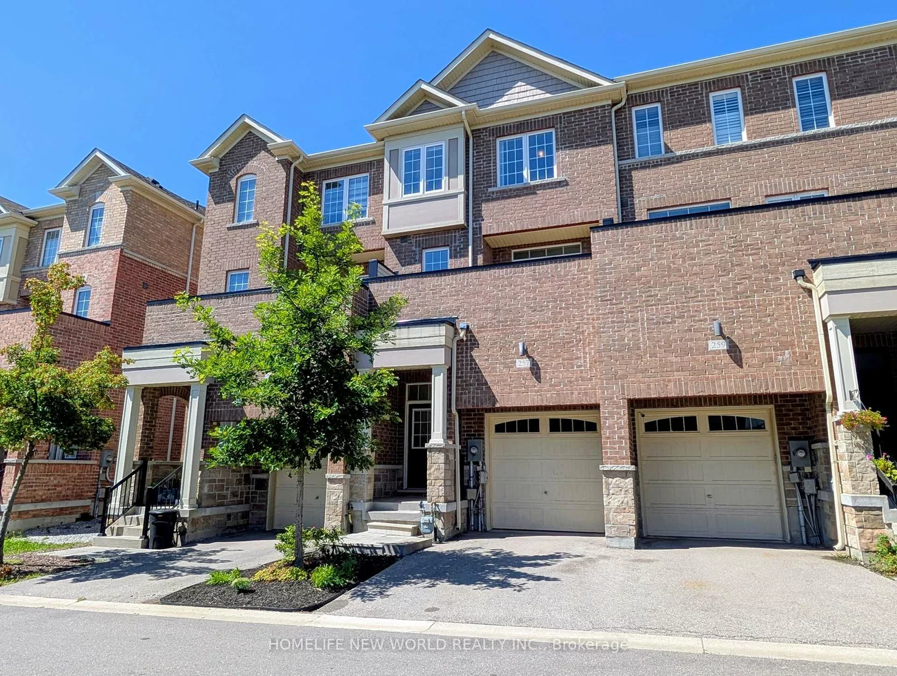 257, Harding Park, Glenway Estates, Newmarket