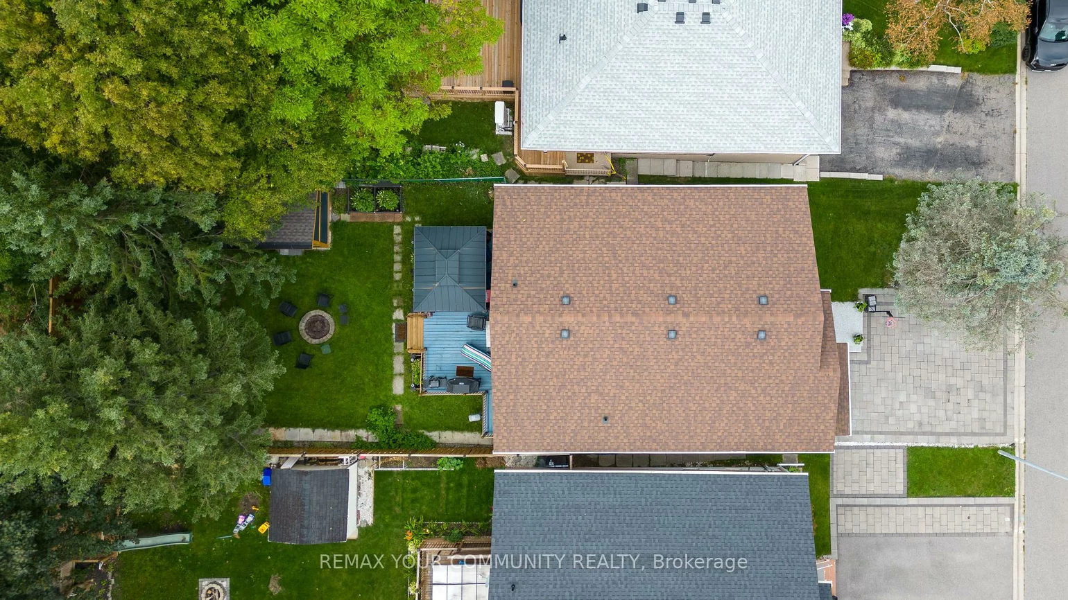 210, Currey, Central Newmarket, Newmarket