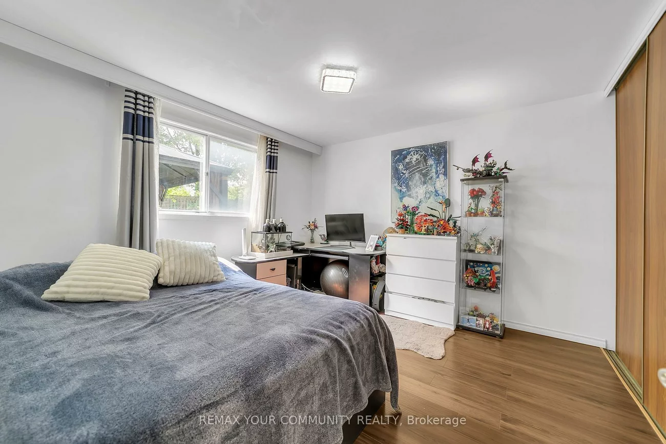 210, Currey, Central Newmarket, Newmarket