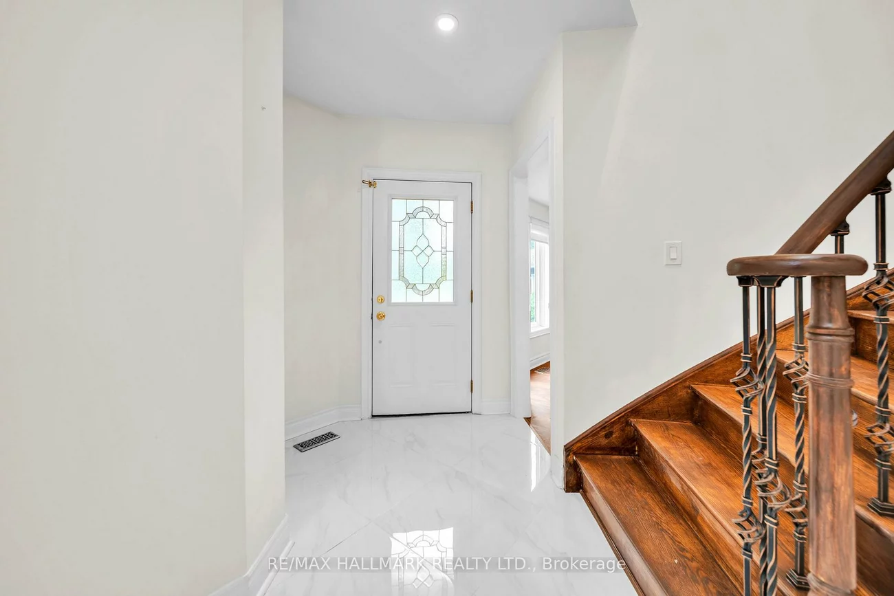 872, Hilton, Stonehaven-Wyndham, Newmarket