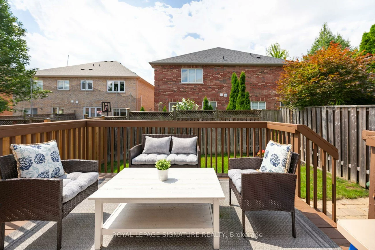 804, Sisler, Summerhill Estates, Newmarket
