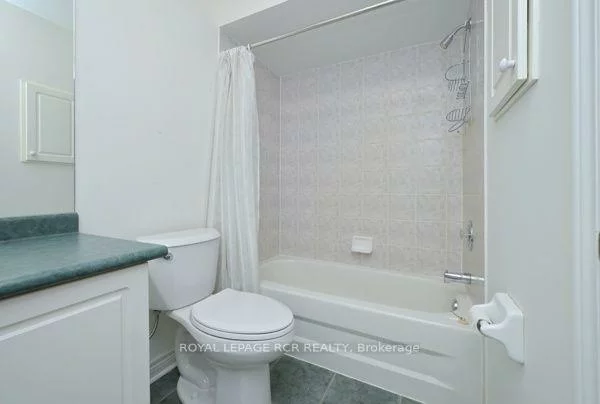 251, Denise, Summerhill Estates, Newmarket