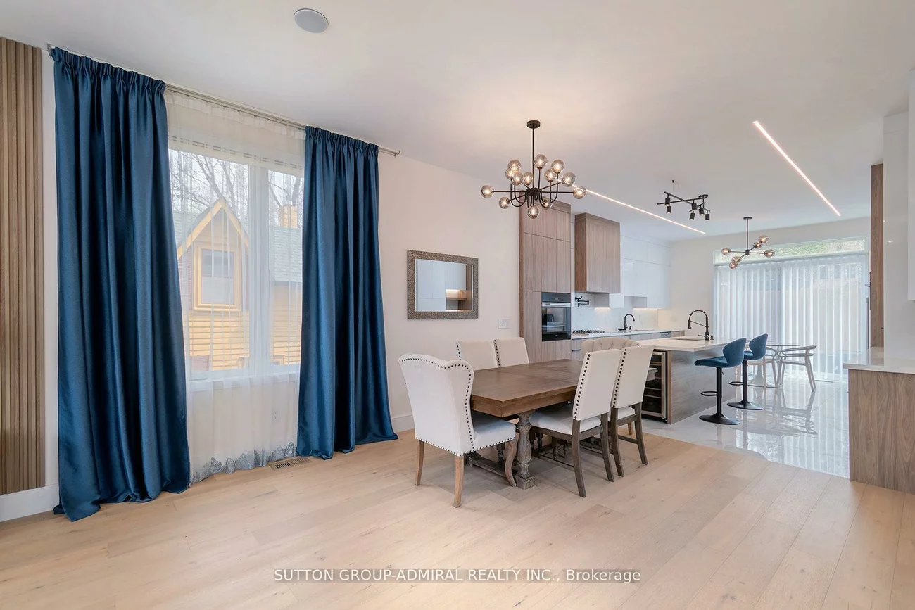 582, Gorham, Gorham-College Manor, Newmarket