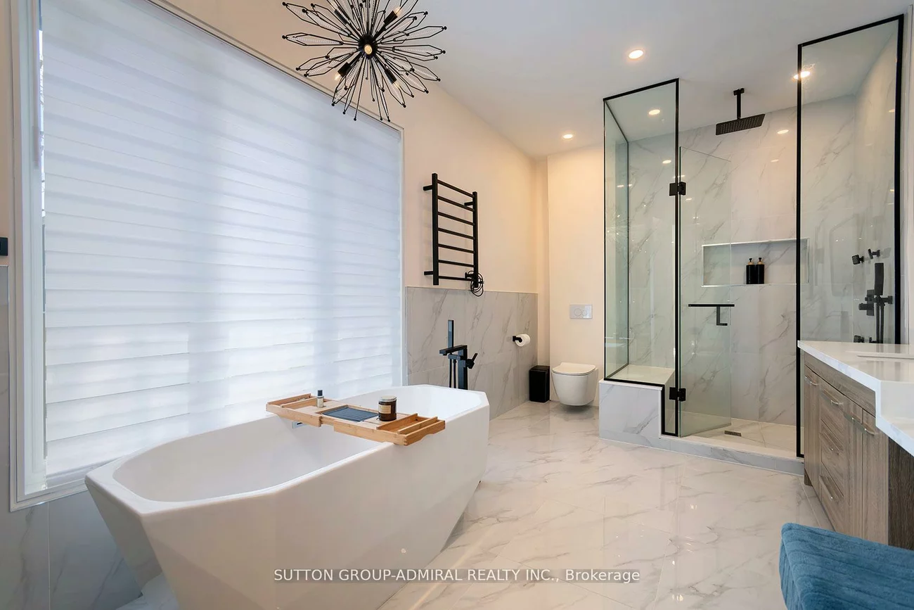 582, Gorham, Gorham-College Manor, Newmarket