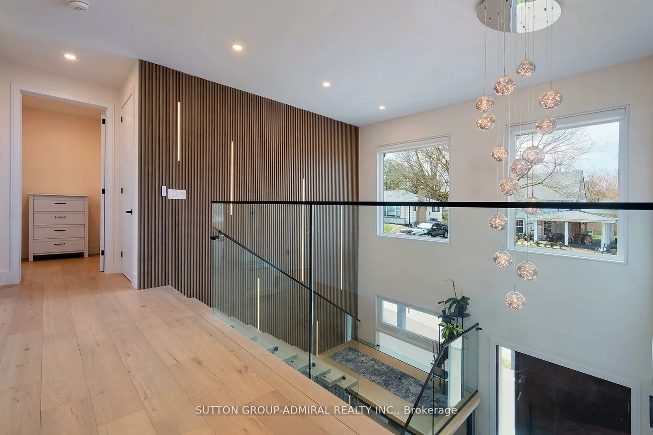 582, Gorham, Gorham-College Manor, Newmarket