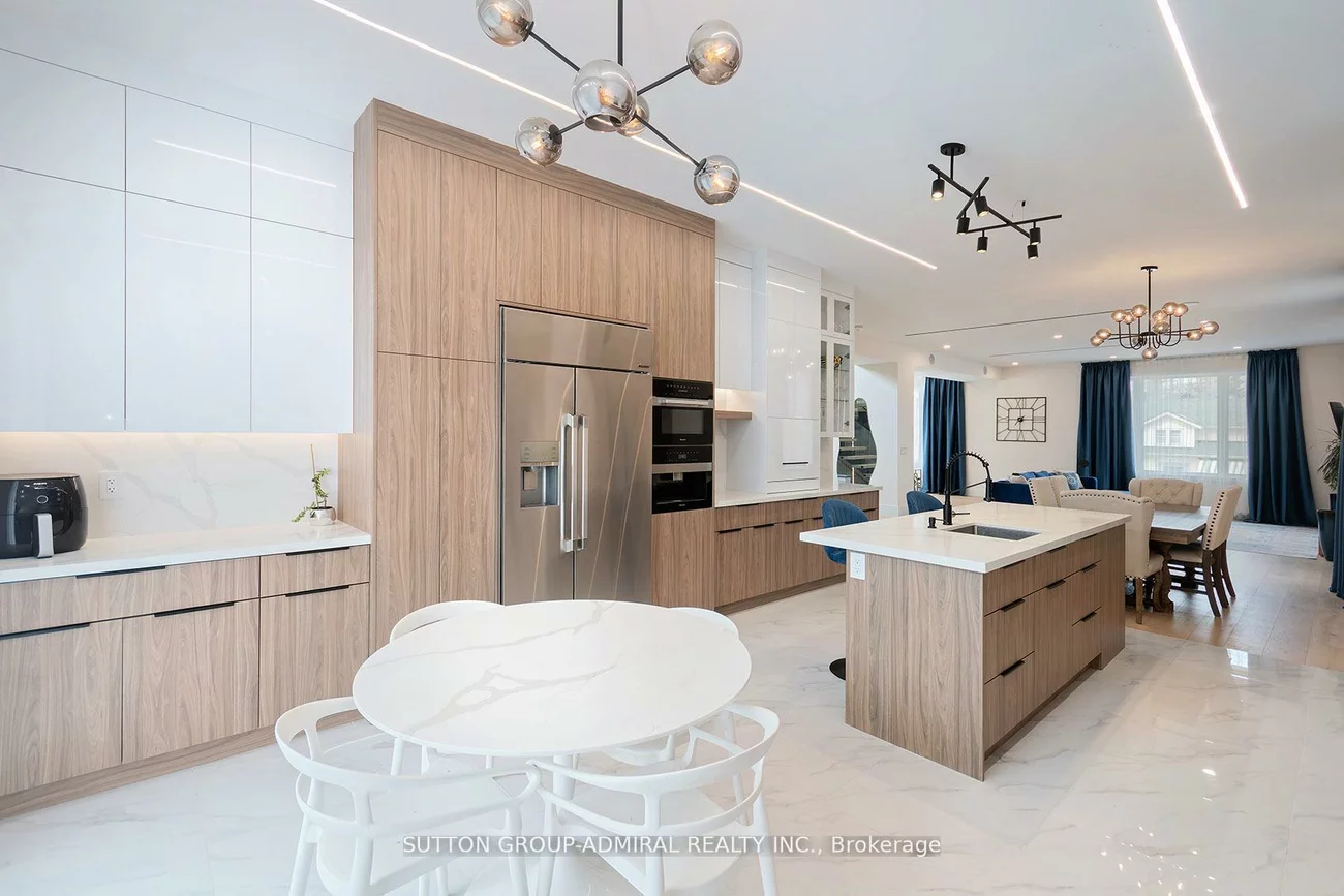 582, Gorham, Gorham-College Manor, Newmarket