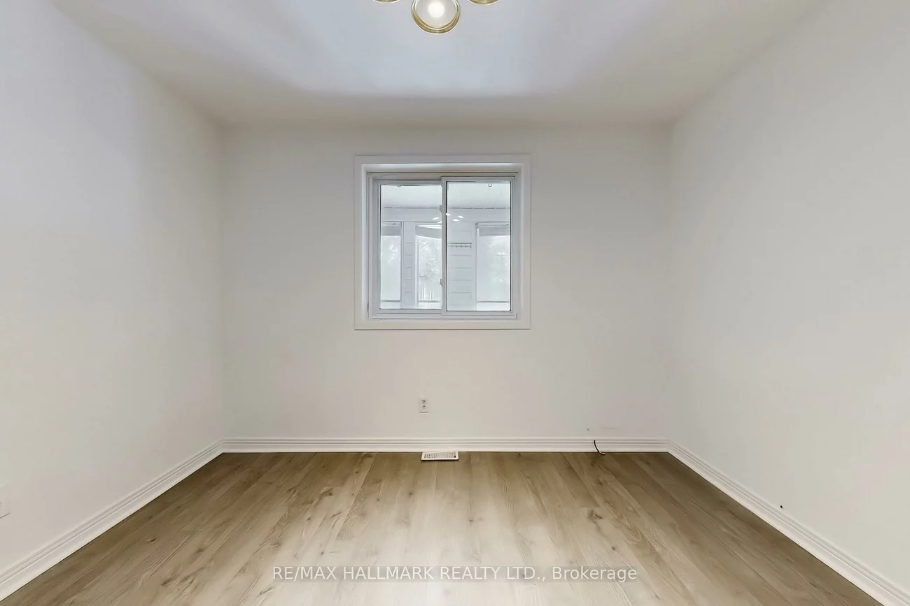 1022, Janette, Huron Heights-Leslie Valley, Newmarket