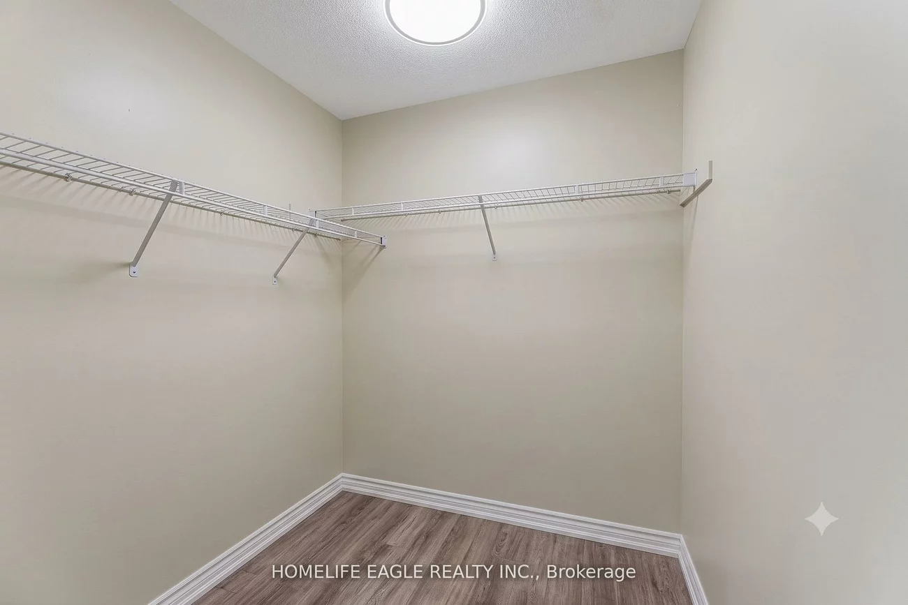 135, Wainscot, Woodland Hill, Newmarket