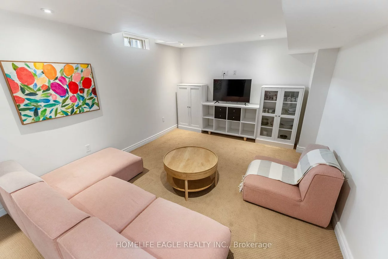 135, Wainscot, Woodland Hill, Newmarket