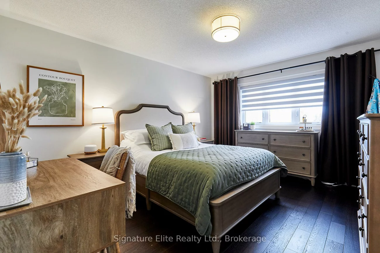 114, Gordon, Gorham-College Manor, Newmarket