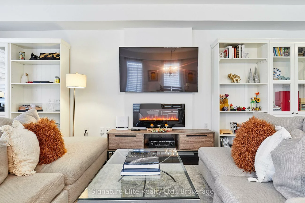 114, Gordon, Gorham-College Manor, Newmarket