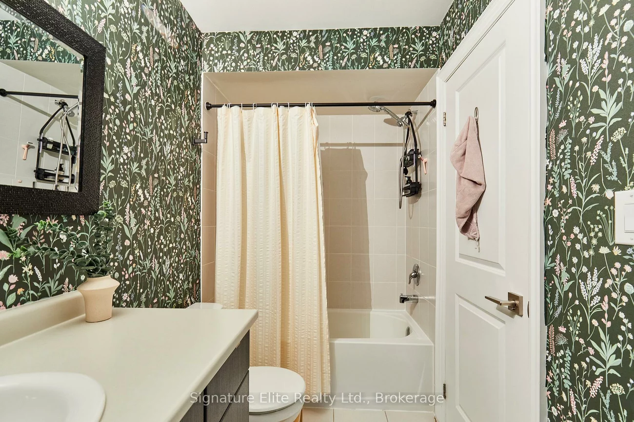 114, Gordon, Gorham-College Manor, Newmarket
