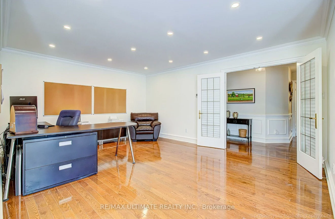 351, Fairway, Glenway Estates, Newmarket
