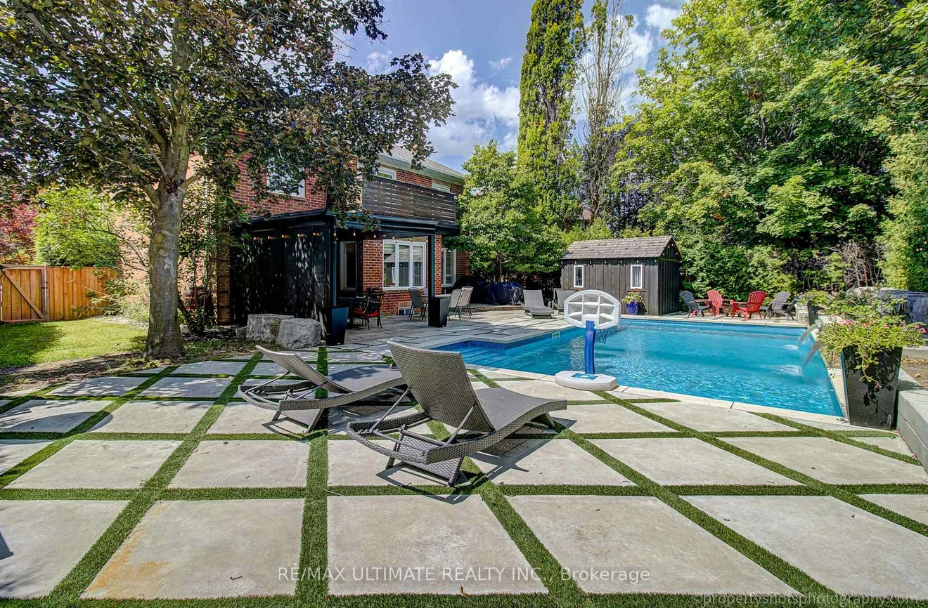 351, Fairway, Glenway Estates, Newmarket