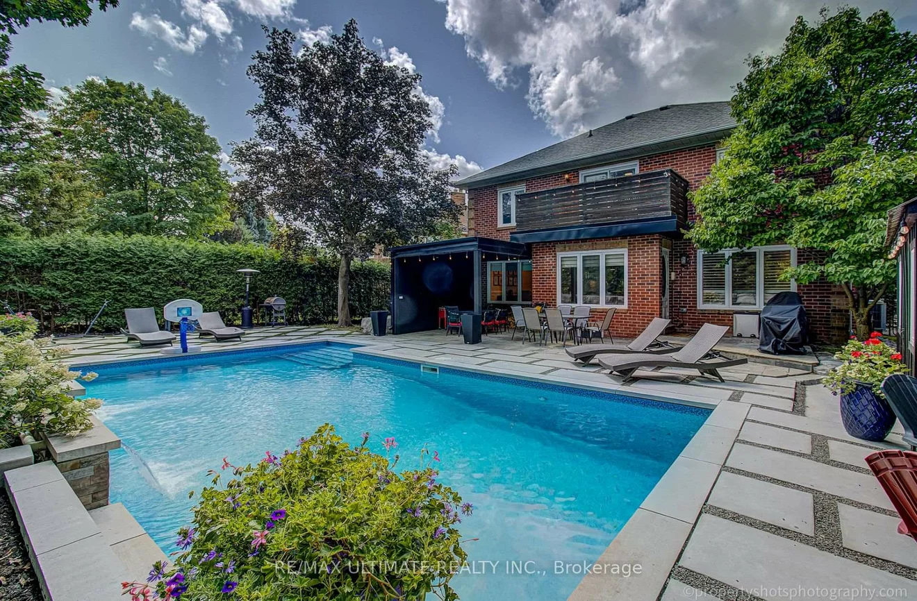 351, Fairway, Glenway Estates, Newmarket