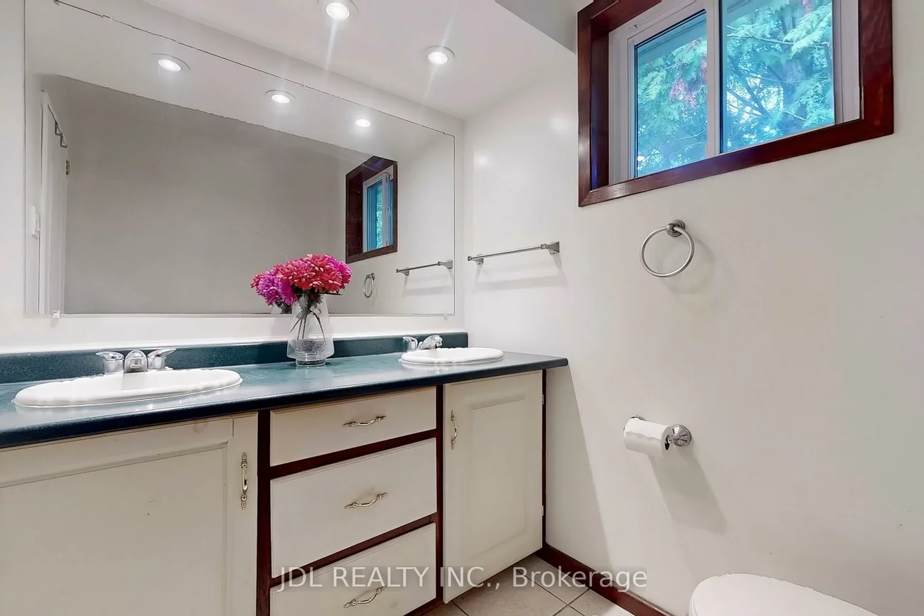 105, Park, Central Newmarket, Newmarket