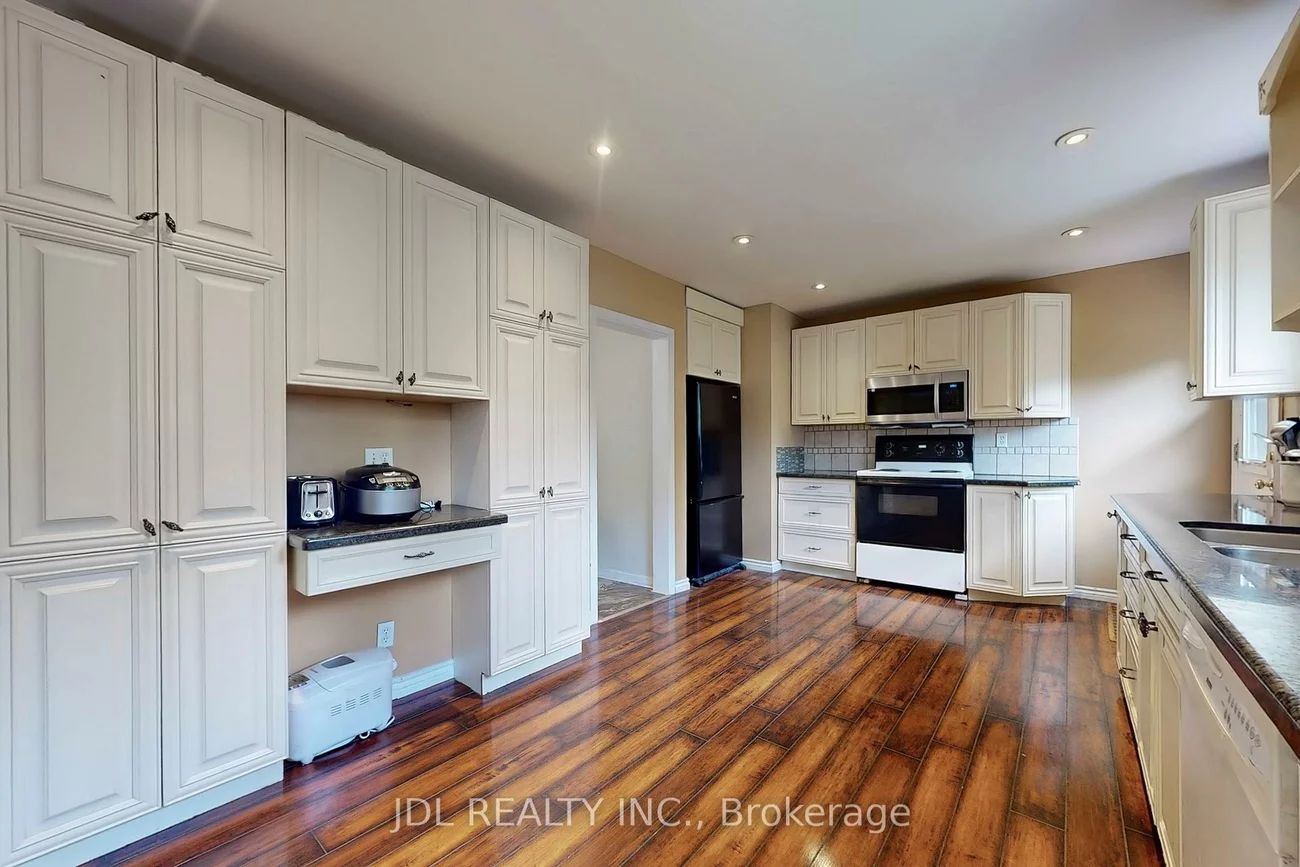105, Park, Central Newmarket, Newmarket