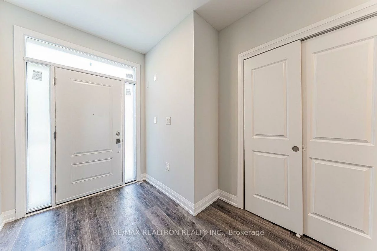 260, Eagle, Central Newmarket, Newmarket