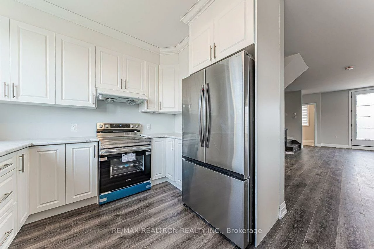 260, Eagle, Central Newmarket, Newmarket