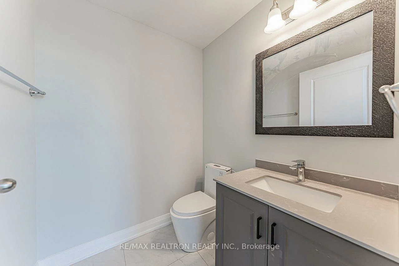 260, Eagle, Central Newmarket, Newmarket