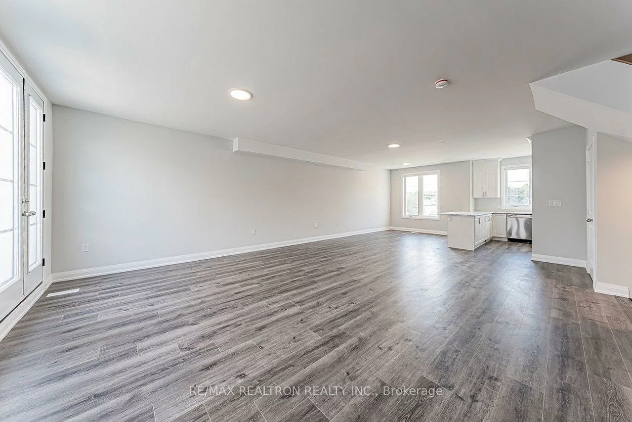 260, Eagle, Central Newmarket, Newmarket