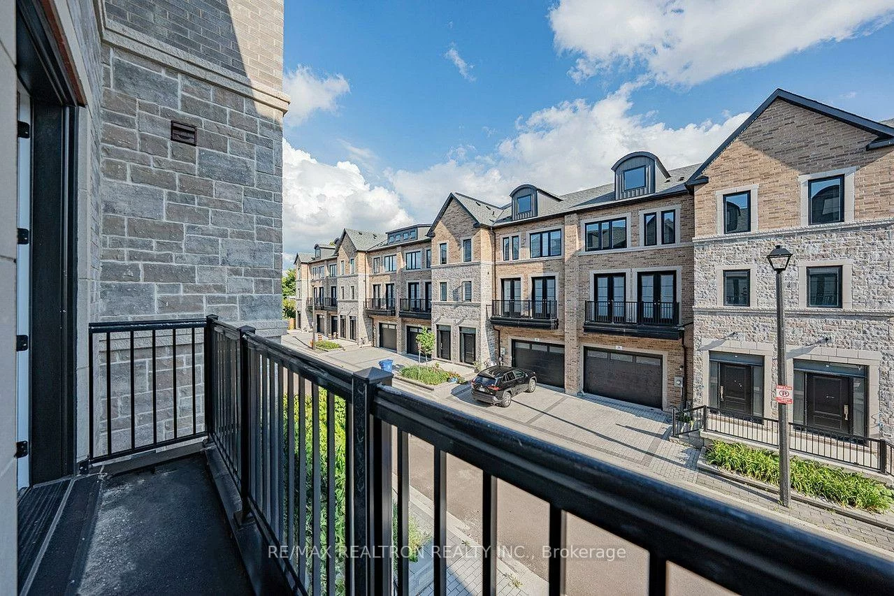 260, Eagle, Central Newmarket, Newmarket