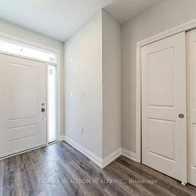 260, Eagle, Central Newmarket, Newmarket