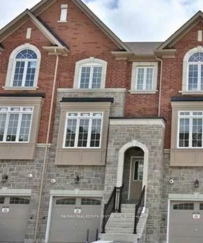211, Appleton, Central Newmarket, Newmarket