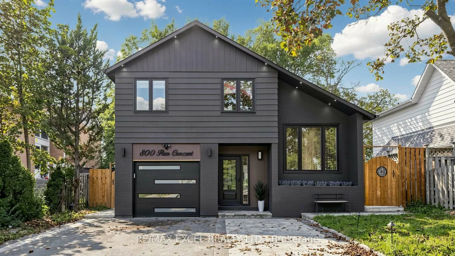 800, Pam, Huron Heights-Leslie Valley, Newmarket