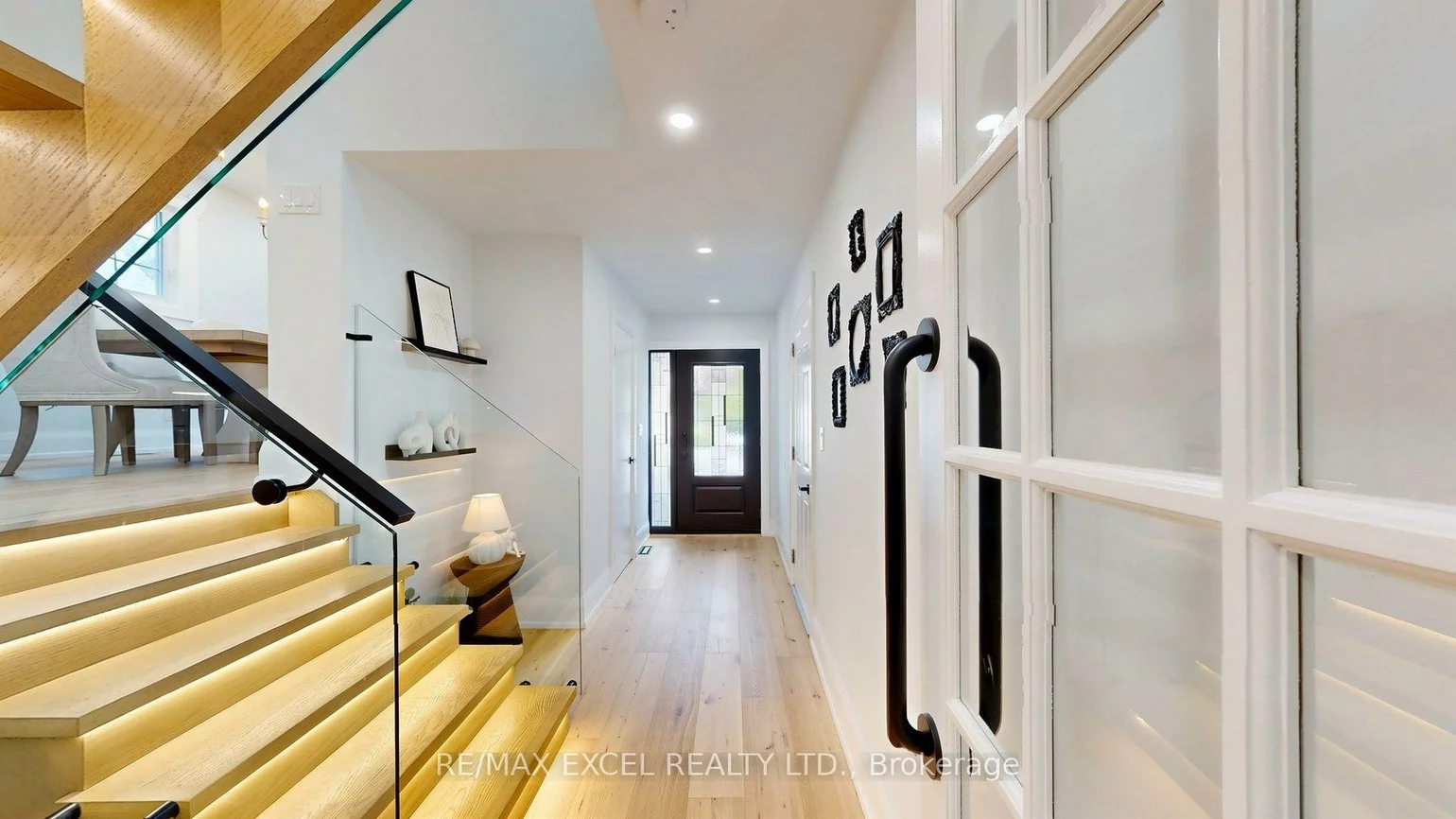 800, Pam, Huron Heights-Leslie Valley, Newmarket