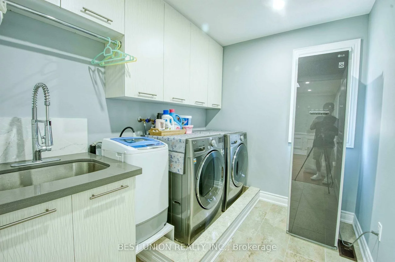 1183, Mctavish, Stonehaven-Wyndham, Newmarket