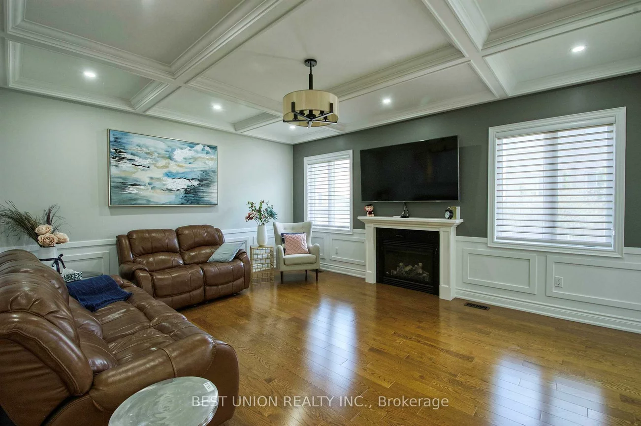 1183, Mctavish, Stonehaven-Wyndham, Newmarket