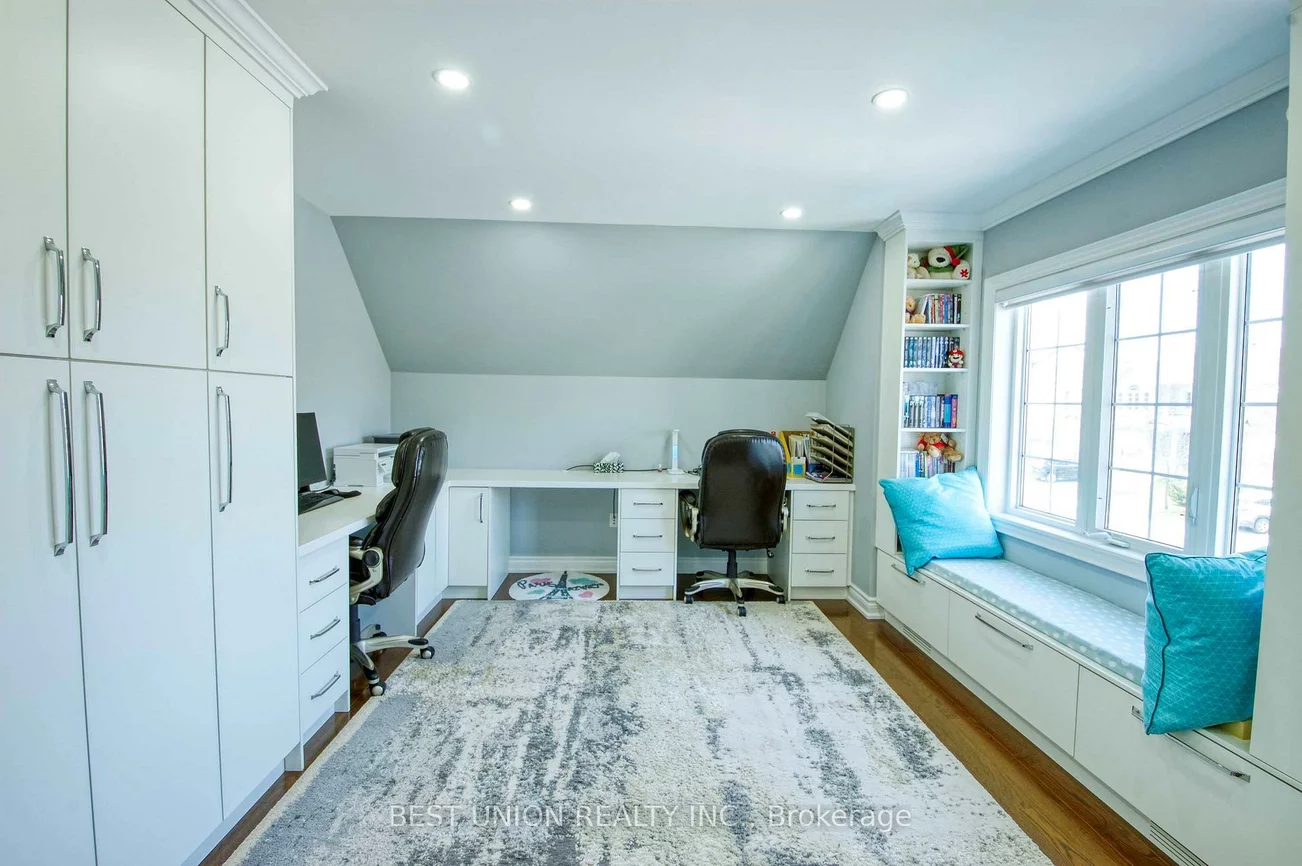 1183, Mctavish, Stonehaven-Wyndham, Newmarket