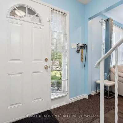 383, Sandford, Central Newmarket, Newmarket