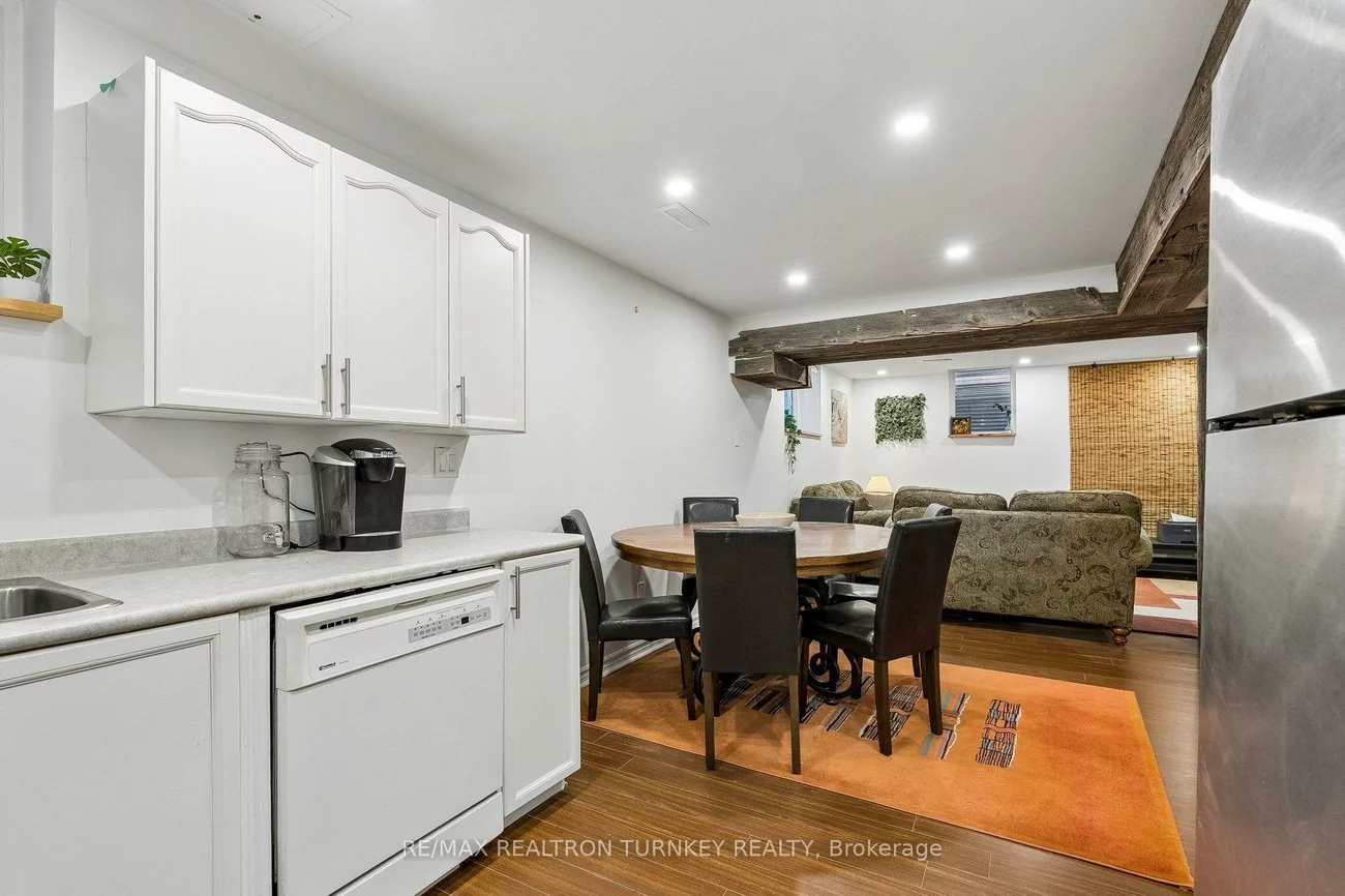 263, Chambers, Armitage, Newmarket