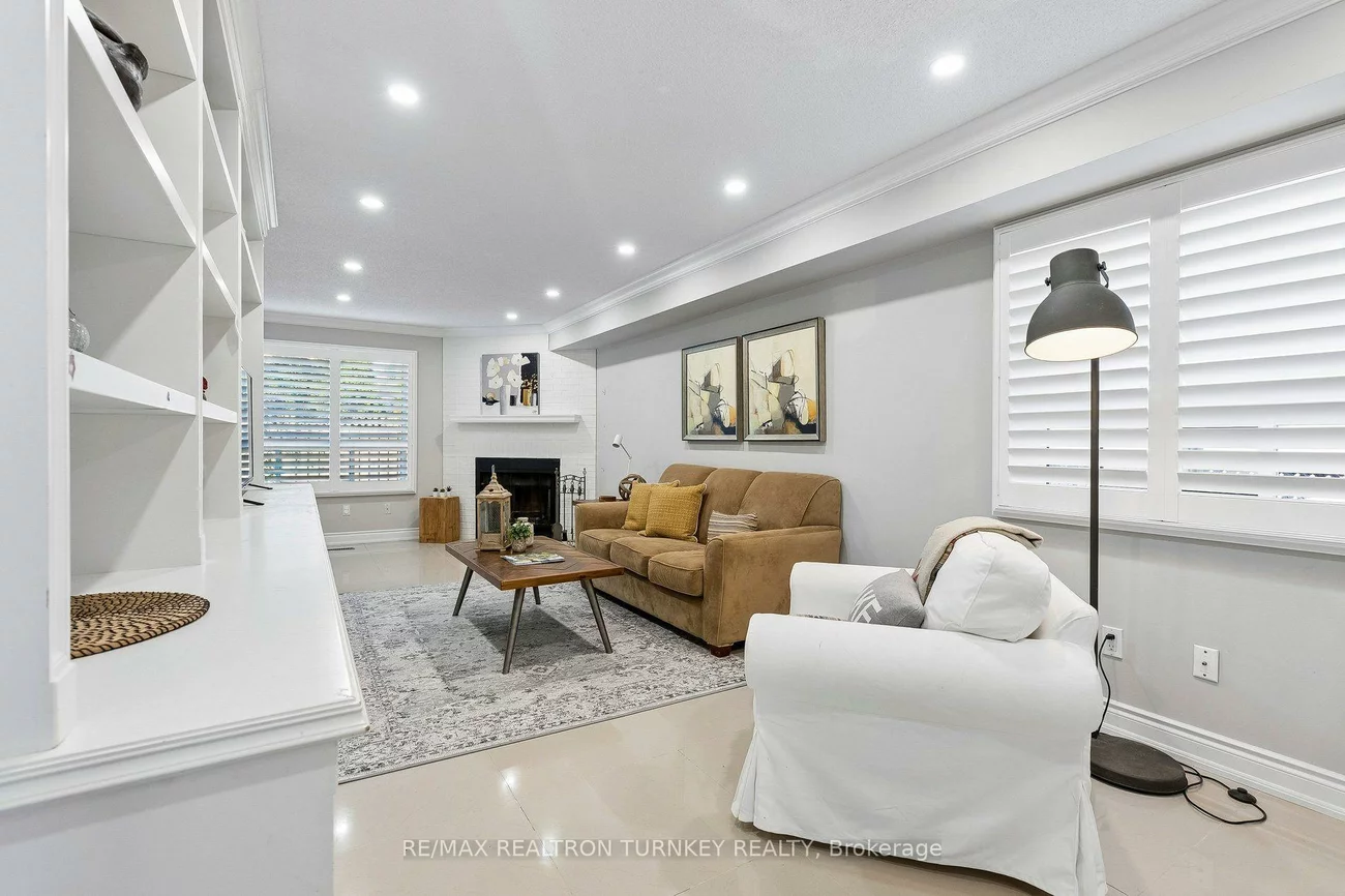 263, Chambers, Armitage, Newmarket