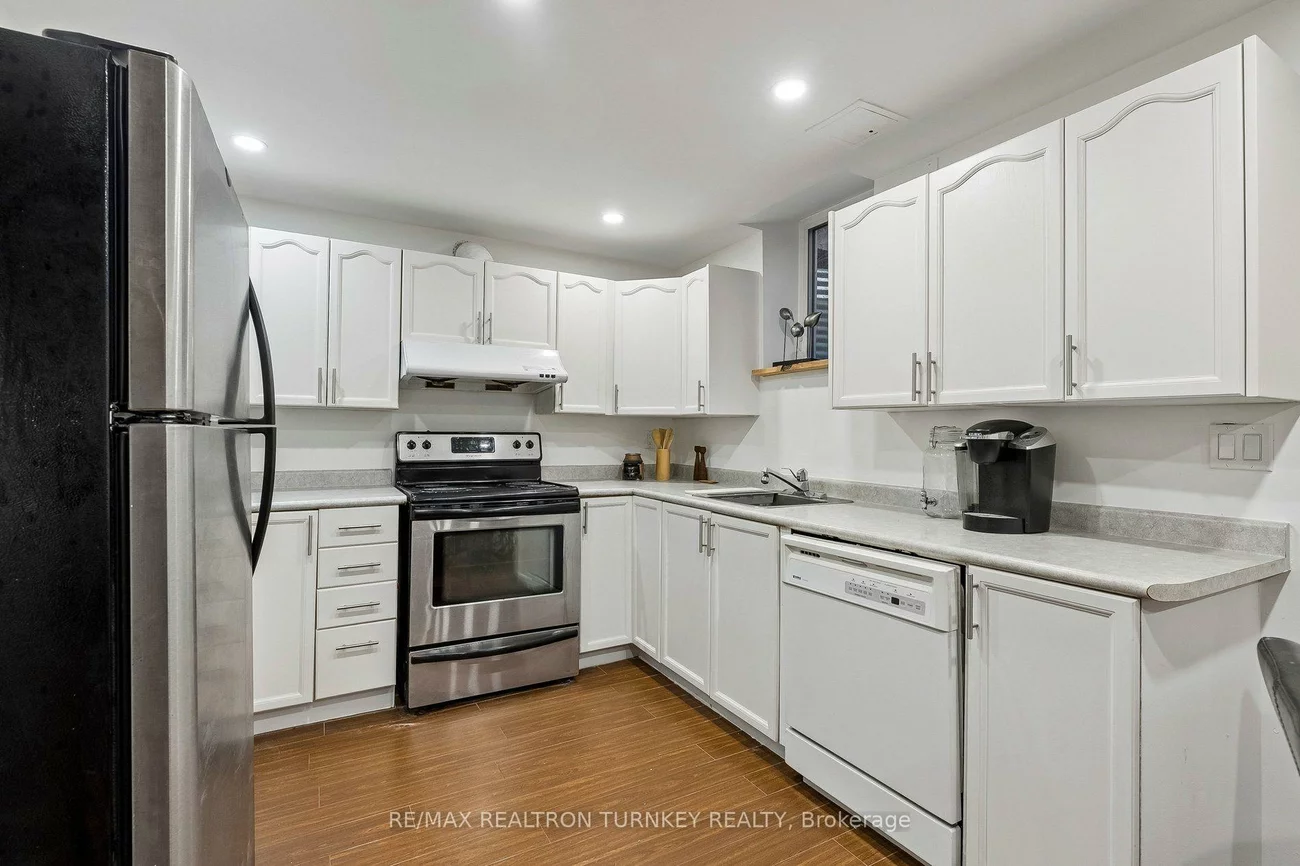 263, Chambers, Armitage, Newmarket