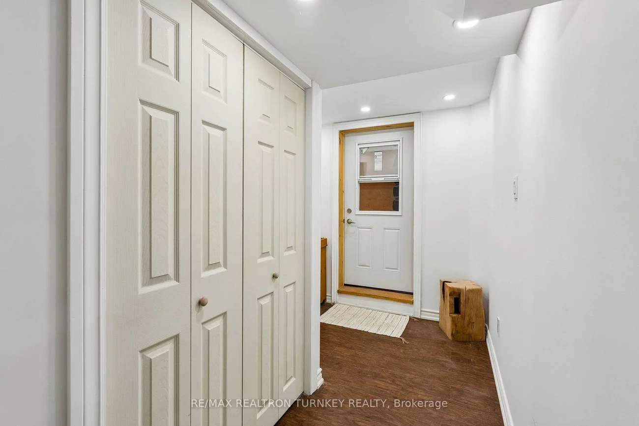 263, Chambers, Armitage, Newmarket