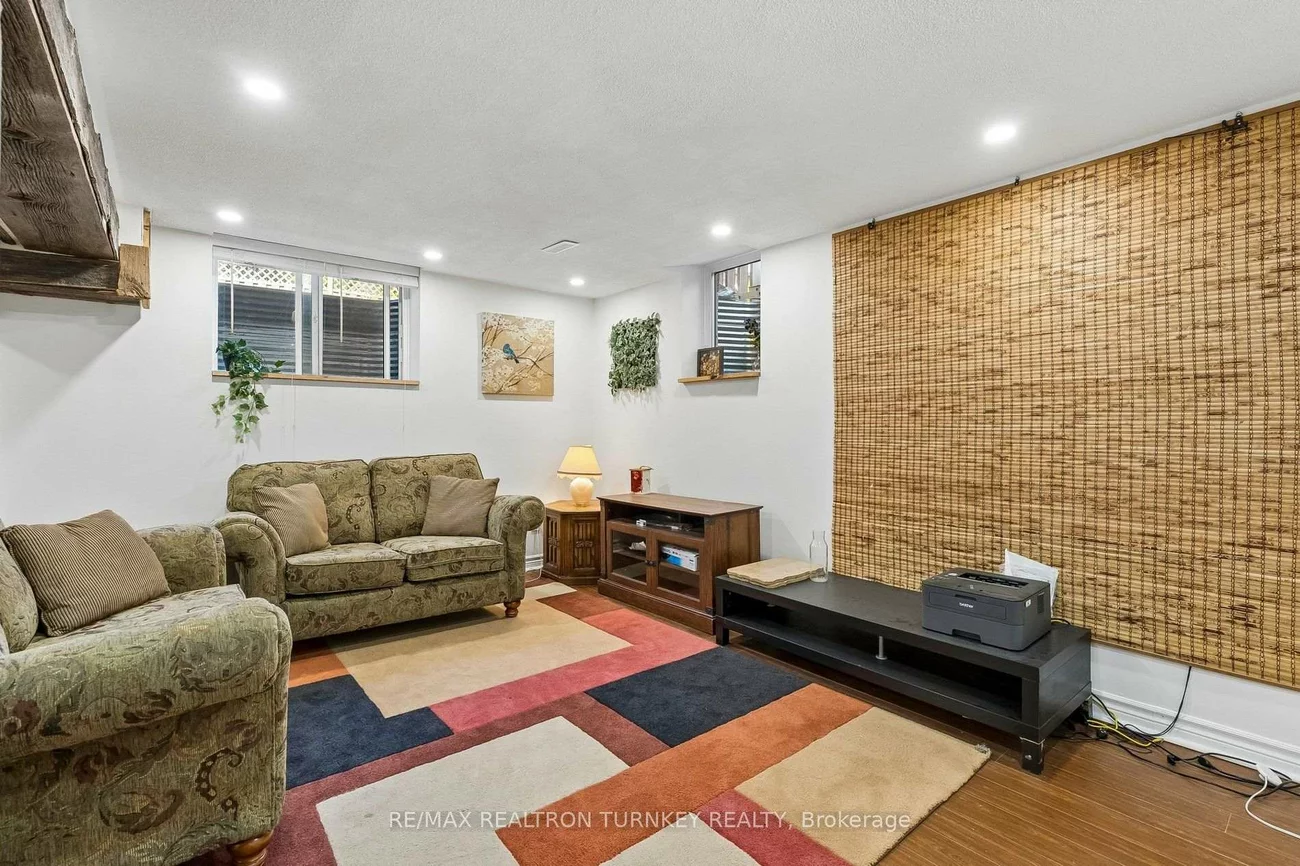 263, Chambers, Armitage, Newmarket
