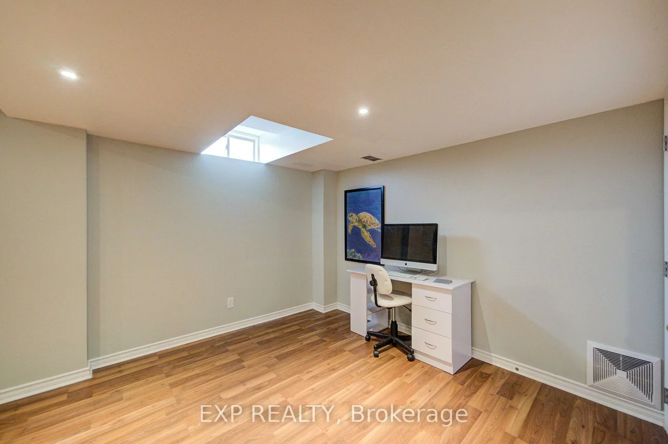76, Ford Wilson, Woodland Hill, Newmarket