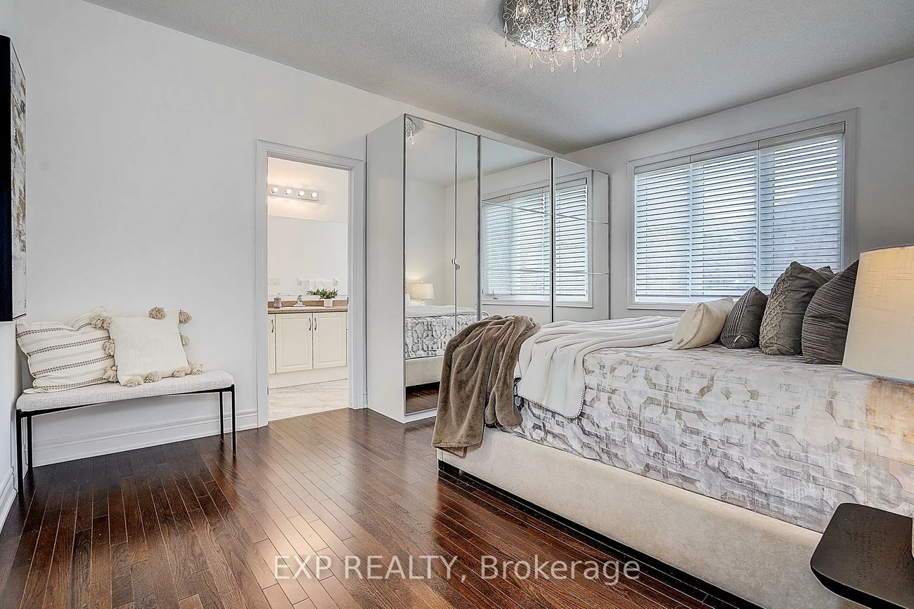 574, Sweetwater, Glenway Estates, Newmarket