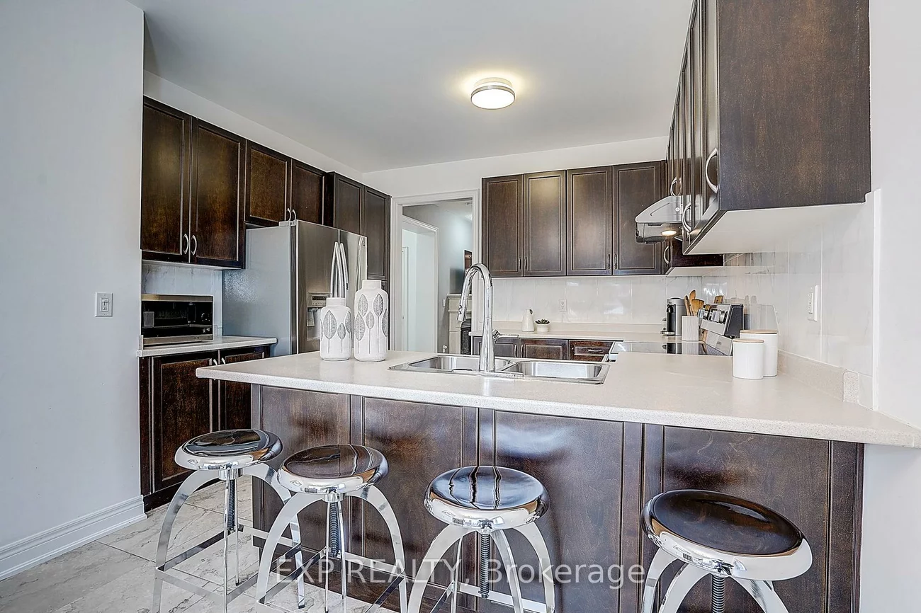 574, Sweetwater, Glenway Estates, Newmarket