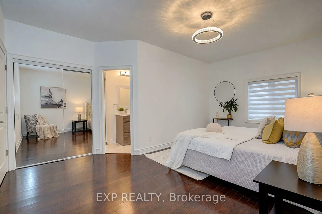 574, Sweetwater, Glenway Estates, Newmarket