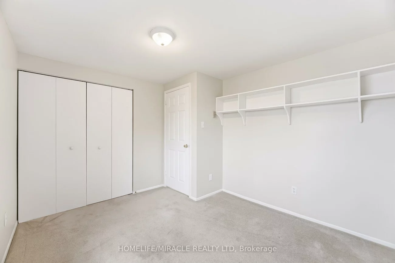 413, Terry, Central Newmarket, Newmarket