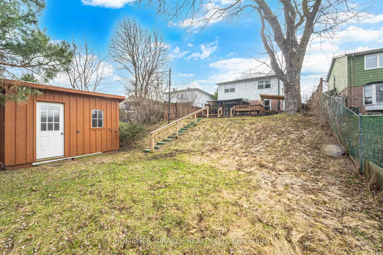 413, Terry, Central Newmarket, Newmarket