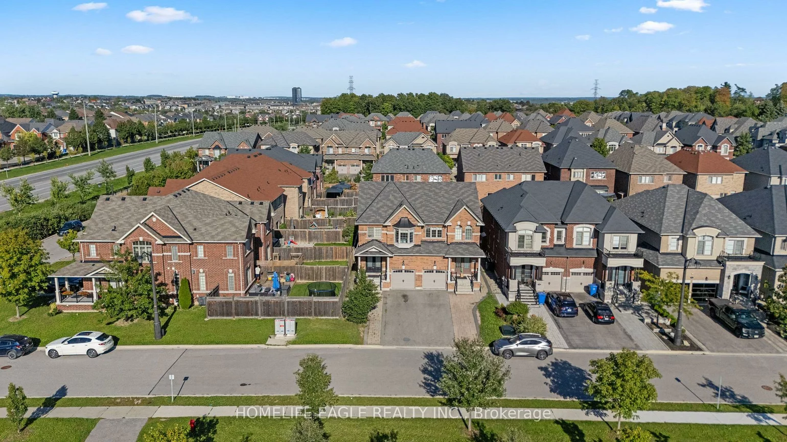 746, Yarfield, Glenway Estates, Newmarket